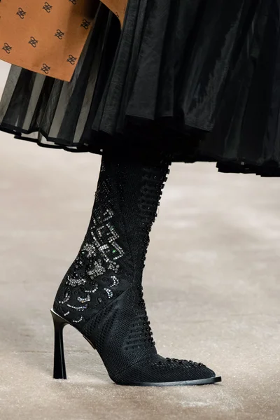 Look 142